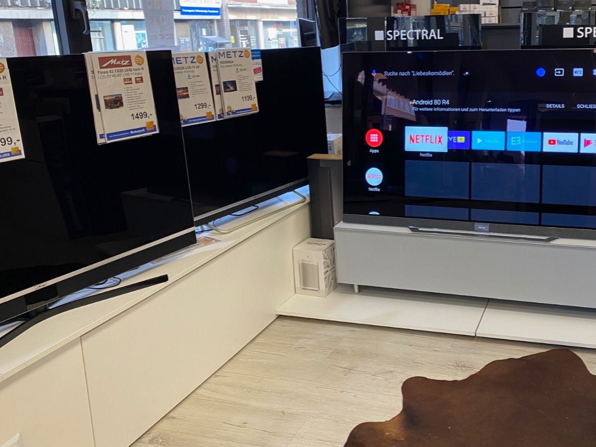 Nehmen Sie Platz und genießen Sie die neuen OLED Geräte